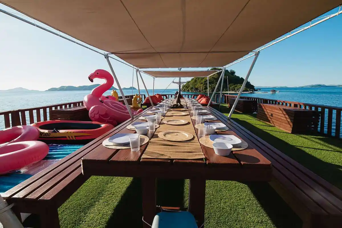 Outdoor Dining Area Ocean Pro Yacht
