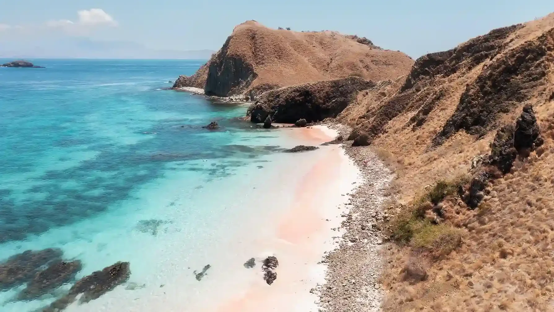 Pink Beach Komodo